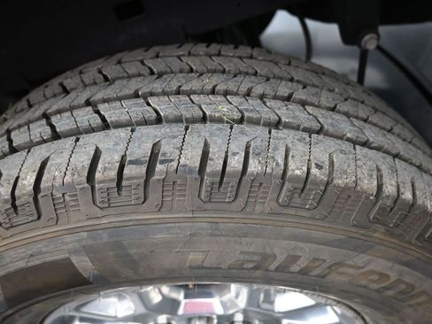 Used 2023 RAM 2500 Laramie AWD/4WD image 9