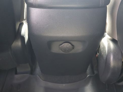 Used 2018 Hyundai Santa Fe Sport image 25