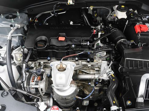 Used 2025 Honda HR-V Sport image 27