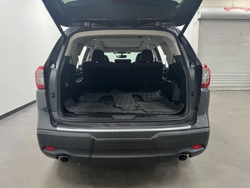 Used 2019 Subaru Ascent Limited image 16