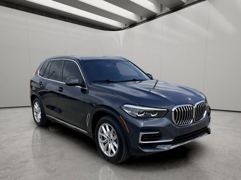 Used 2022 BMW X5 xDrive40i w/ Luxury Seating Package AWD/4WD image 7