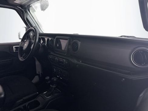 Used 2023 Jeep Gladiator Sport image 26