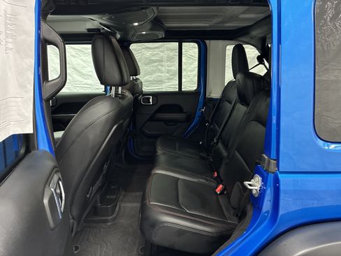 Certified 2025 Jeep Wrangler Unlimited Rubicon w/ Safety Group AWD/4WD image 12
