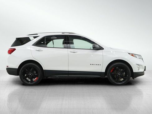 Used 2020 Chevrolet Equinox Premier w/ Premier Redline Edition image 6