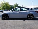 Used 2024 Nissan Altima 2.5 SR image 3