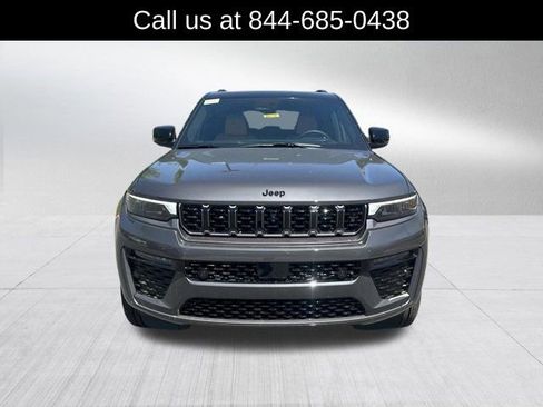 New 2026 Jeep Grand Cherokee Summit AWD/4WD image 2
