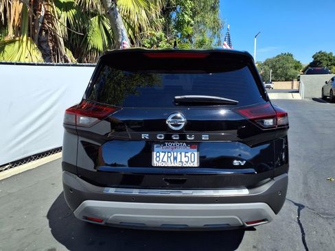 Used 2021 Nissan Rogue SV FWD image 6