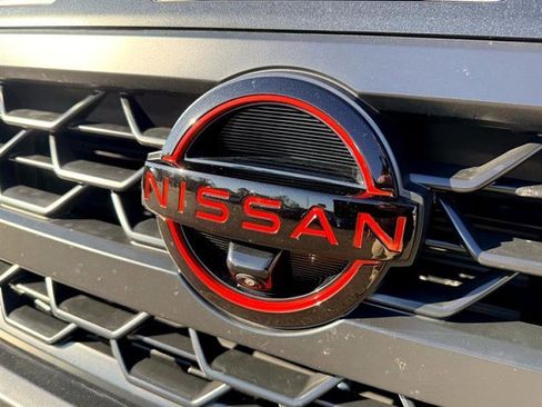 Used 2026 Nissan Frontier PRO-4X w/ Pro-4x Convenience Package image 14