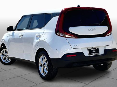 Used 2022 Kia Soul LX w/ Technology Package image 12