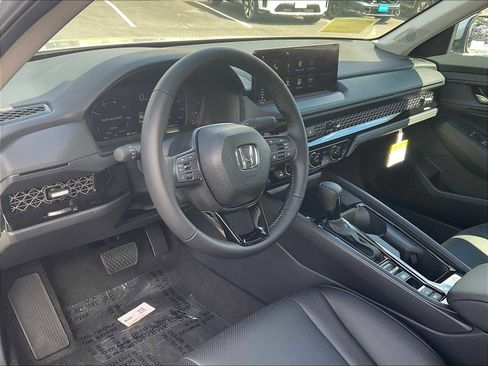 New 2025 Honda Accord EX-L image 9