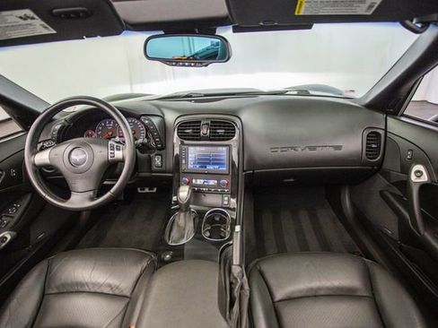 Used 2008 Chevrolet Corvette Convertible w/ Preferred Equipment Group image 12