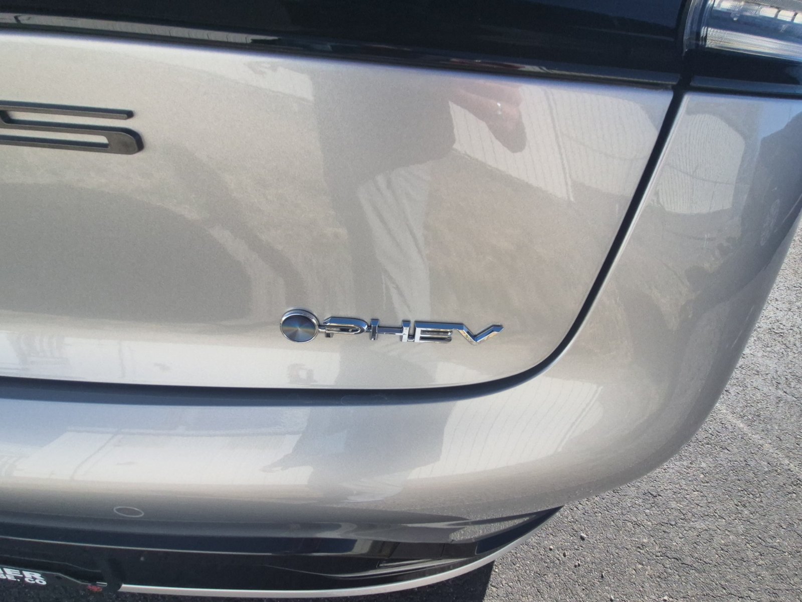 New 2026 Toyota Prius Plug-In Hybrid FWD image 5