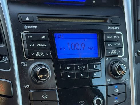 Used 2011 Hyundai Sonata GLS FWD image 21