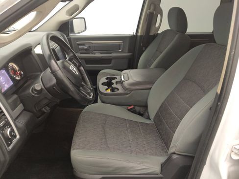 Used 2016 RAM 1500 Lone Star RWD image 17