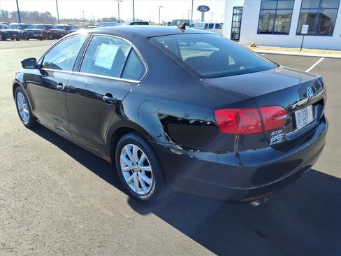 Used 2012 Volkswagen Jetta SE image 3