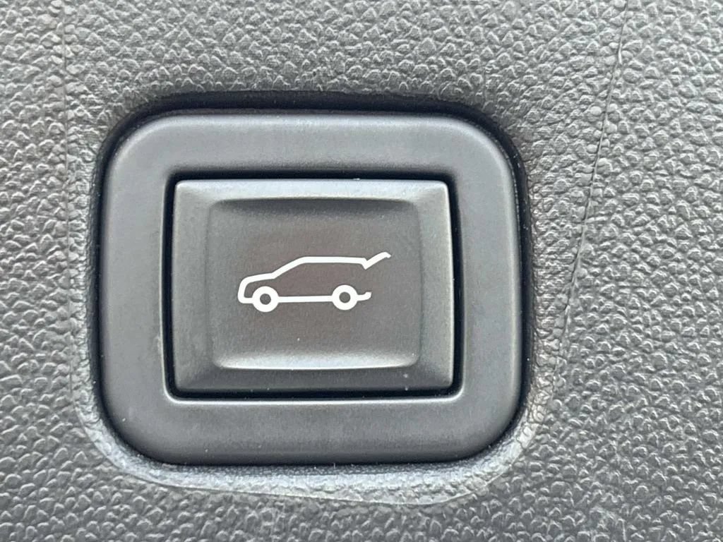 Used 2024 Chevrolet Blazer LT AWD/4WD image 22