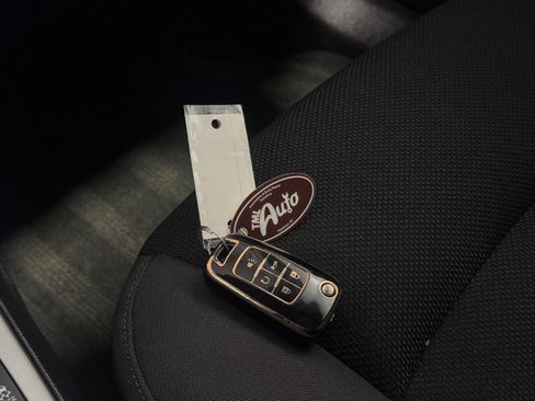 Used 2014 Chevrolet Cruze LT w/ All-Star Edition image 32