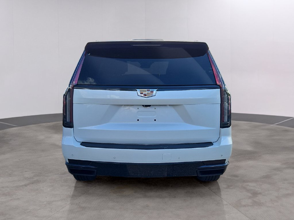 Used 2022 Cadillac Escalade Premium Luxury AWD/4WD image 5