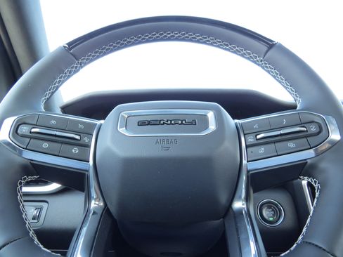 New 2026 GMC Acadia Denali Ultimate w/ LPO, Floor Liner Package image 25