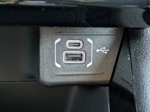 New 2026 Jeep Compass Latitude w/ Sun and Sound Group image 24