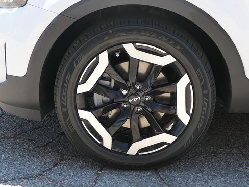 Used 2023 Kia Telluride S w/ S Sunroof Package AWD/4WD image 9