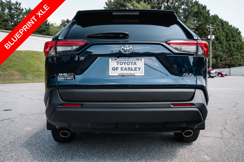 Certified 2025 Toyota RAV4 XLE FWD image 6
