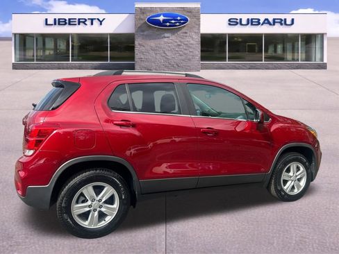 Used 2020 Chevrolet Trax LT AWD/4WD image 5