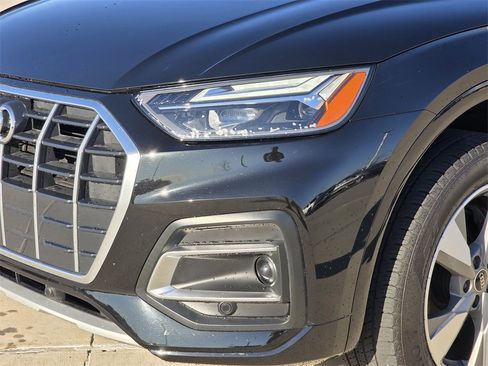 Used 2024 Audi Q5 2.0T Premium w/ Convenience Package image 6