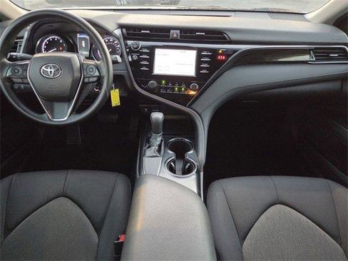 Used 2019 Toyota Camry LE image 12