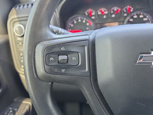 Used 2019 Chevrolet Silverado 1500 Custom Trail Boss w/ Custom Convenience Package AWD/4WD image 18