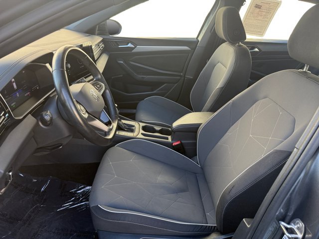 Used 2025 Volkswagen Jetta Sport FWD image 10