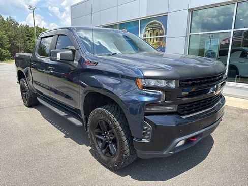 Used 2021 Chevrolet Silverado 1500 LT Trail Boss w/ Convenience Package II AWD/4WD image 1
