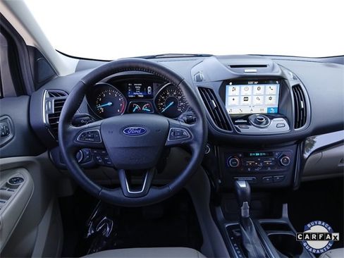 Used 2017 Ford Escape Titanium image 15