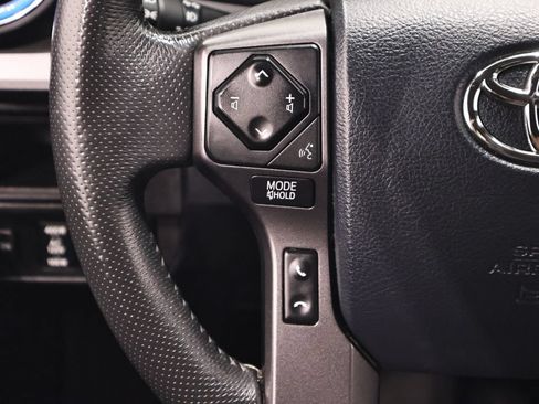 Used 2019 Toyota Tacoma TRD Off-Road AWD/4WD image 22