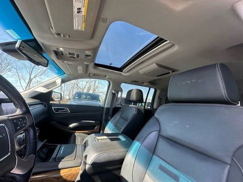 Used 2020 GMC Yukon XL Denali w/ Denali Ultimate Package image 27
