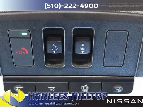 Used 2023 Nissan Rogue SL image 30