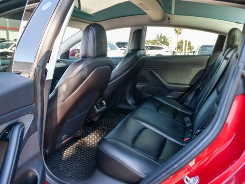 Used 2019 Tesla Model 3 Mid Range image 19