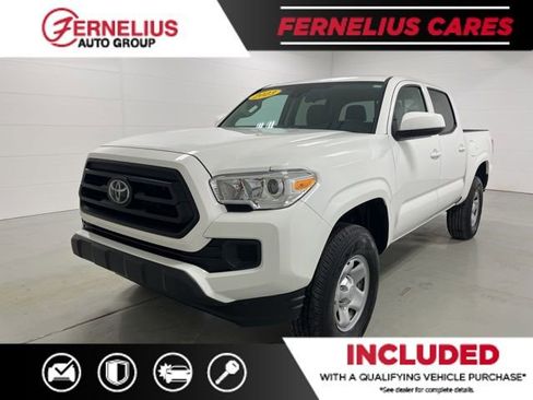 Used 2023 Toyota Tacoma SR image 3