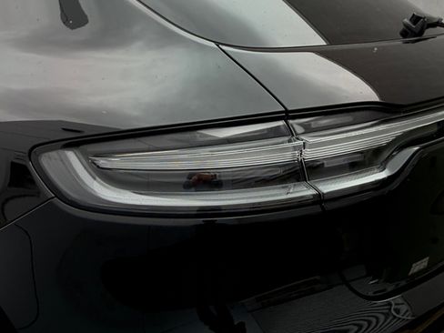 New 2026 Porsche Macan Turbo AWD/4WD image 25