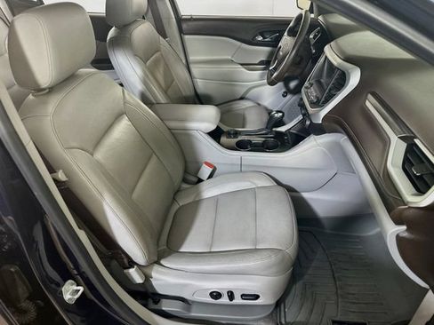 Used 2017 GMC Acadia SLT FWD image 15