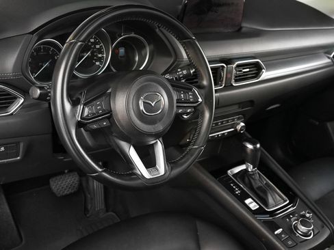 Used 2019 MAZDA CX-5 Touring FWD image 10