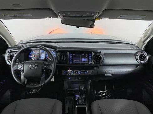 Certified 2022 Toyota Tacoma SR AWD/4WD image 12