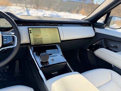 New 2026 Land Rover Range Rover Sport SE AWD/4WD image 31