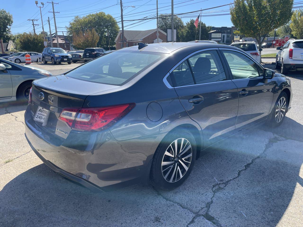 Used 2019 Subaru Legacy 2.5i Premium AWD/4WD image 19