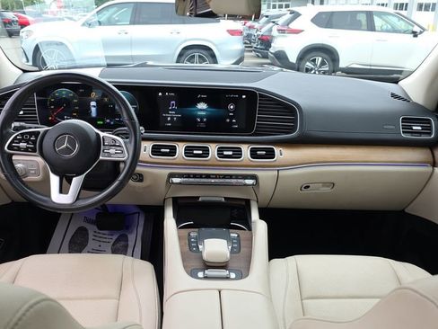 Used 2021 Mercedes-Benz GLS 450 4MATIC image 26