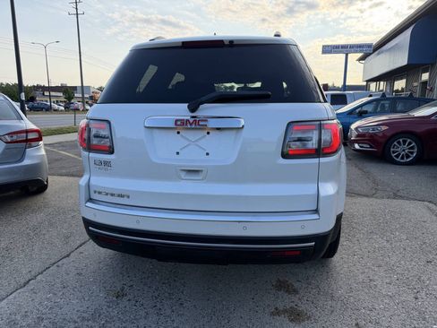 Used 2016 GMC Acadia SLE FWD image 18