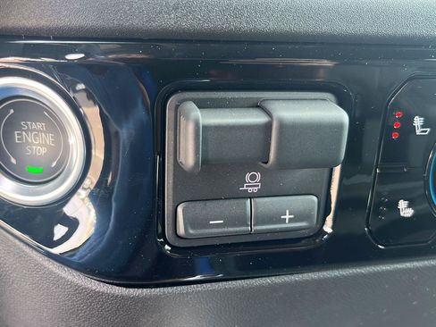 New 2025 Chevrolet Silverado 2500 LT w/ Safety Package AWD/4WD image 39
