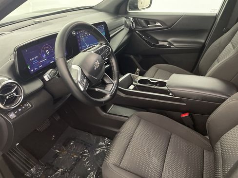 Certified 2025 Chevrolet Equinox LT w/ Midnight Edition image 4