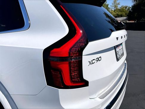 Used 2026 Volvo XC90 T8 Plus w/ Protection Package Premier AWD/4WD image 27