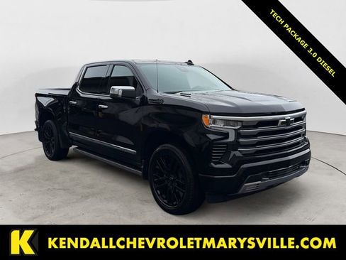 Used 2023 Chevrolet Silverado 1500 High Country w/ Technology Package image 7